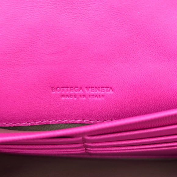 Like New Bottega Veneta Fuchsia Continental Wallet - Picture 7 of 7